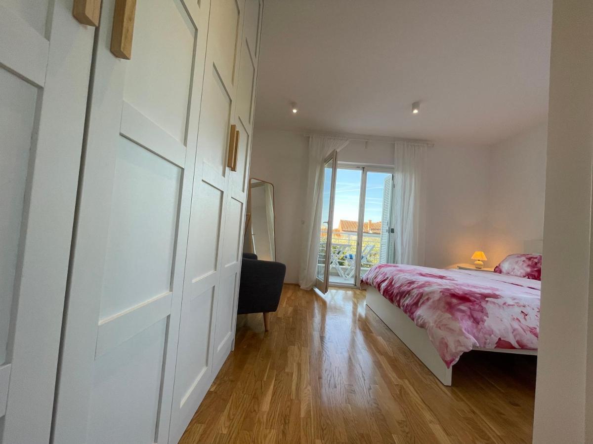 נין Apartments Mali Ivo מראה חיצוני תמונה